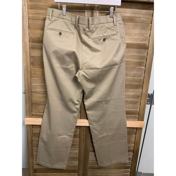Dockers Mens Khaki Slacks Straight Fit Pants Size 33X30 - Picture 3 of 6